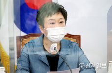 정미경헤어(Hair) | [천지포토] 최고위 발언하는 정미경