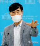 [천지포토] 답변하는 하태경 의원