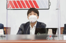 [천지포토] 최고위 발언하는 이준석