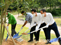 담양군, 대전면 한재골 수목 정원 기념식수 행사 열어