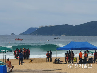 해운대 물놀이 사고로 중학생 1명 사망… 실종자 수색 중