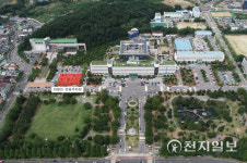 경남도 민원인 전용주차장 운영… 민원 목적 외 차량 유료