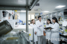 경희대 한의과대학 김봉이 교수 연구팀 인삼의 항암 효능 한번에 확인