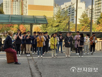 [광주] 조봉초, 예술적 감수성 깨우는 등굣길 음악회 개최