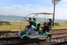 [지역명소] 언택트 섬 여행, 영종 씨사이드파크서 레일바이크 타고 달리자