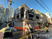 [천지포토] 마포구 서교동 불타버린 상가 건물