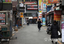 [천지포토] 점심시간 한산한 먹자골목