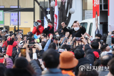 [천지포토] 기호2번 지지 호소하는 윤석열 후보