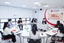 허태정 대전시장, 서구국민체육센터 등 현장 점검