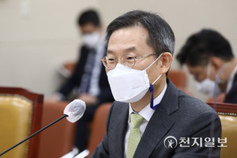 [천지포토] 답변하는 이종호 과기부장관 후보자