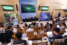 [천지포토] 기자간담회 연 롯데케미칼