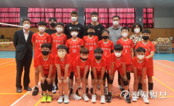 천안현대캐피탈 배구단 문성민·박상하, 천안부영초 선수단 격려