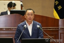 [천지포토] 한권석 기획경제국장, 천안시 제2회 추가경정예산안 제안 설명