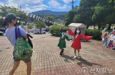 [천지포토] 탈춤 추는 유양초등학교 학생들