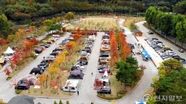 [지역명소] 대전 동구 상소동 산림욕장과 오토캠핑장… “이국적 돌탑 사이로 낙엽 밟으며 느끼는 만추”