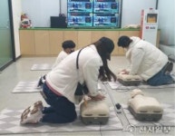 7호선 반포역 시민안전체험관서 “심폐소생술 배우세요”