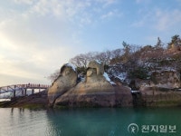 [포토] 목포 평화광장서 바라본 ‘갓바위’ 풍경