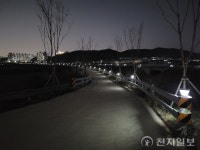 인천 서구, 태양광 조명으로 나진포천 산책길 밝혀
