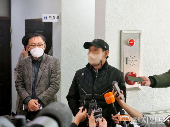전복된 ‘청보호’ 실종자 가족들, 선체 인양에 모두 동의
