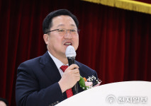 이장우 대전시장, 개인택시운송사업조합 김준언 이사장 취임 축하
