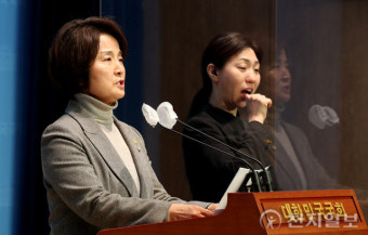 [포토] ‘노란봉투법 환노위 법안소위 통과’ 기자회견하는 이은주 원내대표