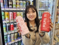 [편의점에서는] CU, 딸기로 만든 맥주·셀쳐·막걸리 출시 外 세븐일레븐, GS25