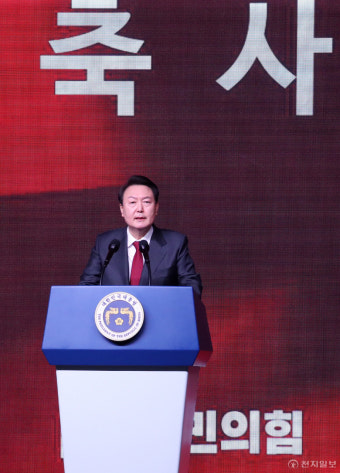 [포토] 윤석열 대통령, 국민의힘 전당대회 축사