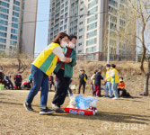 신천지 자원봉사단 원주지부, 경로당 어르신들과 미니 명랑운동회 개최