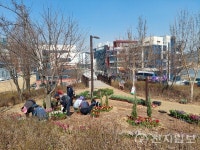 시흥시, 은계호수공원 일대 꽃길 조성 한창