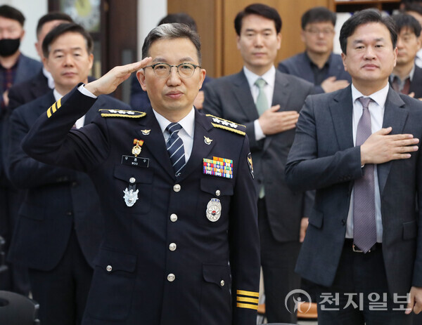 이재명 정부, 박성주 국가수사본부장과 유재성 경찰청 차장 취임식 개최