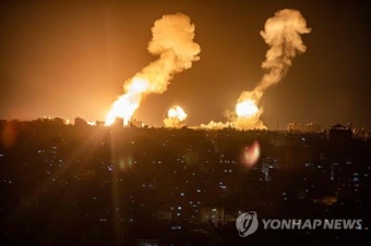 [국제in] 이스라엘, 이슬람 무장단체 지도자 회동 날 시리아 공습… 확전 위기 고조