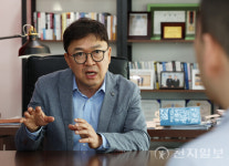 [중소기업 강국 코리아] (133) 폭우에 무너지는 옹벽들… 코뉴 기술력으로 극복하다