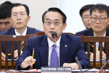 [포토] 허철훈 중앙선관위 사무총장 직무대행