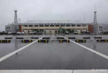 [포토] 폐쇄된 통영항여객선터미널 텅 빈 주차장