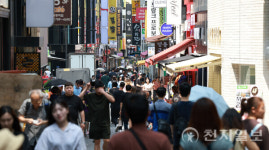 [포토 종합] 본격 유커 맞이 앞둔 명동 거리