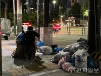 [고령화 시대②] 독거노인 10명 중 7명 빈곤… 쪽방으로 내몰리는 노인들