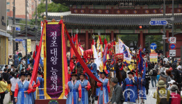 [포토 종합] 정조대왕 나가신다… 창덕궁부터 수원화성 거쳐 사도세자 묘까지
