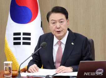 [여론조사] 윤석열 대통령 국정지지도, 1%p 내린 35%
