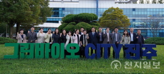 진주남강유등축제에 중국·일본 등 세계각국 발길… 경제·문화 교류