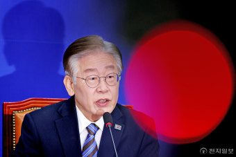 [포토] 민생경제 기자회견하는 이재명