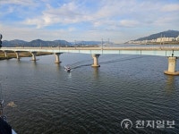 부산 북구서 구포대교 걷던 60대 남성, 추락사