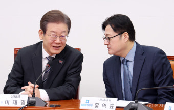 [포토] 대화 나누는 이재명 대표-홍익표 원내대표
