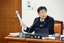 노치환 의원, 경남교육청 청사 개축 예산 부족에 타당성 의문