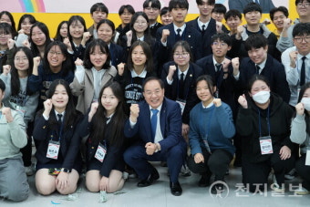 하윤수 부산교육감, 소통 채널 다양화로 협의·소통 교육문화 안착