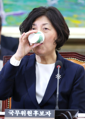 강정애 장관, 국가유공자 대상 배식 봉사활동 실시