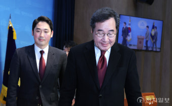 [포토] 민주당 탈당 기자회견 마친 이낙연