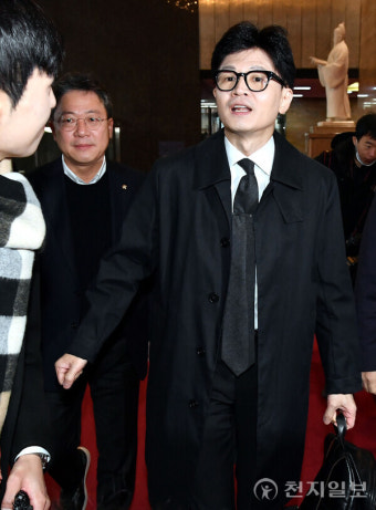 [포토] 한동훈 비상대책위원장 출근