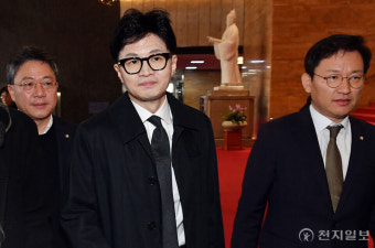 [포토] 국민의힘 한동훈 비대위원장 국회 출근