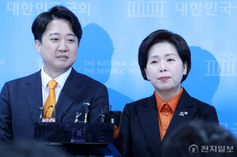 [포토] 답변하는 이준석-양향자
