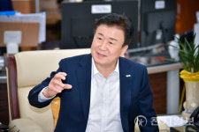 [인터뷰] 정기명 여수시장 섬을 주제로 한 세계 최초 박람회 세계 이목 집중될 것